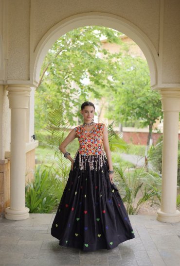 TEXTILEDEAL D.NO LW-7181 WHOLESALE READYMADE CORA COTTON ATTRACTIVE NAVRATRI STYLE LEHENGA CHOLI FOR EXPORT