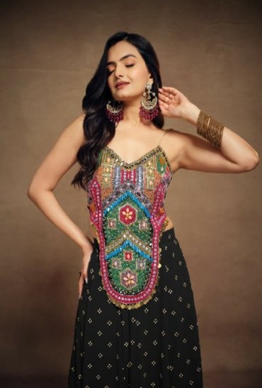 ARYA D.NO SV-1 AND TF-274 WHOLESALE READYMADE TRENDING NAVRATRI COLLECTION FOR WOMEN ONLINE