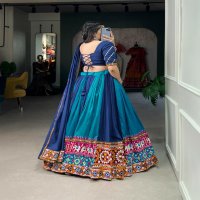 Aawiya 1617 Colour Wholesale Navratri Special Lehengas Choli