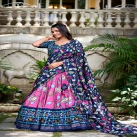 Aawiya Ishanya 1214 Colour Wholesale Navratri Special Lehengas Choli