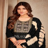 Banwery Mahira Wholesale 14 Kg Reyon Kurtis With Pant And Dupatta
