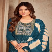 Banwery Mahira Wholesale 14 Kg Reyon Kurtis With Pant And Dupatta