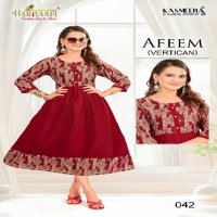 Hariyaali Afeem Vertican Wholesale Plain Flair Concept Kurtis Combo