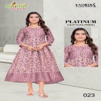 Hariyaali Platinum Wholesale Heavy Vertican Print With Flair Concept Kurtis Combo