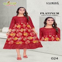 Hariyaali Platinum Wholesale Heavy Vertican Print With Flair Concept Kurtis Combo