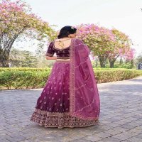 Surshyam Bhavnagar Wholesale Gold Crush Silk With Beats Work Lehengas