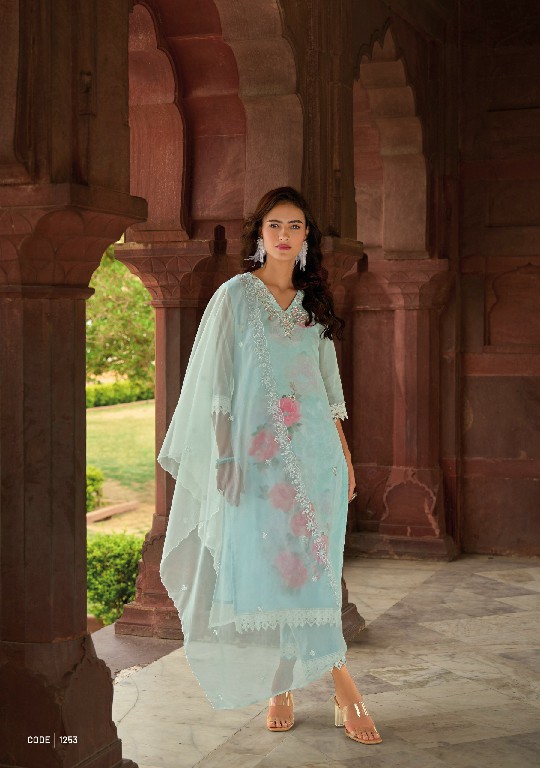SUMMER SPRING BY LADY LEELA ORGANZA EMBROIDERY CLASSY LOOK READYMADE SUITS