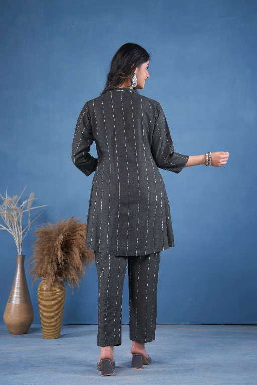 SEAMORE PRESENTS KIKOLA TRENDY OUTFIT FULL STITCH WOMEN KURTA WITH PANT