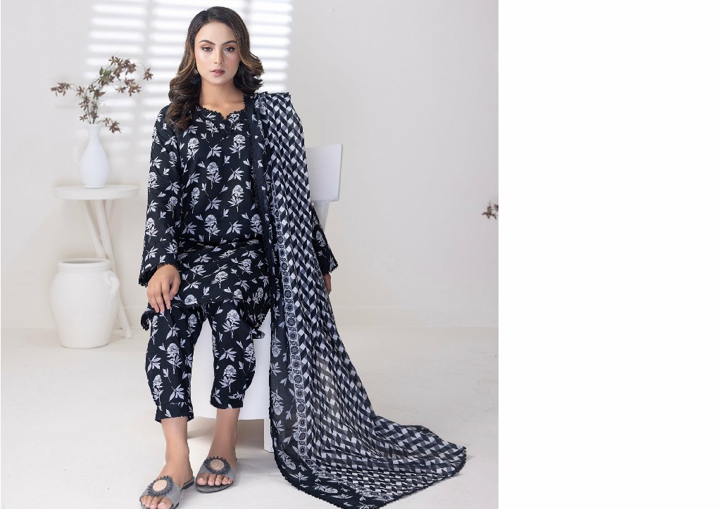 Regalia Salina Black And White Chapter 1 Pakistani Suits Collection