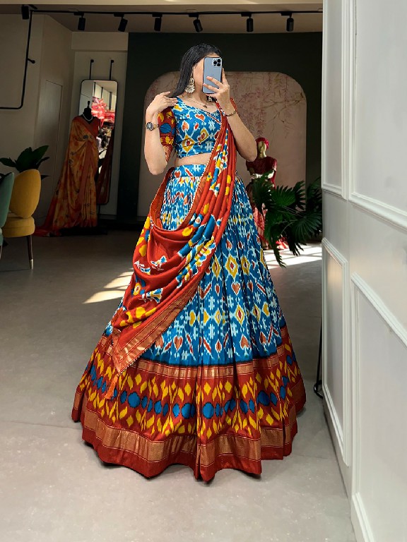 Aawiya 1690 Colour Wholesale meets trend in every twirl of a printed lehengameets trend in every twirl of a printed lehenga Choli