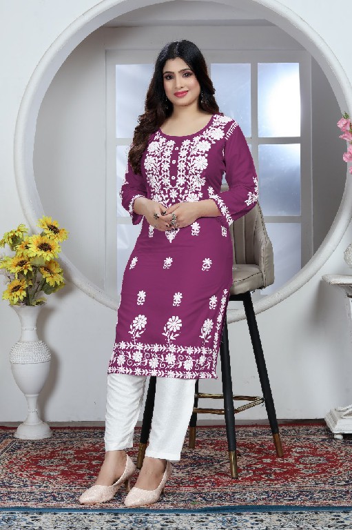 Rasili Nx Sui Dhaga Wholesale Chikankari Embroidery Kurti With Pant