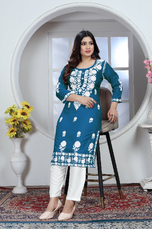 Rasili Nx Sui Dhaga Wholesale Chikankari Embroidery Kurti With Pant