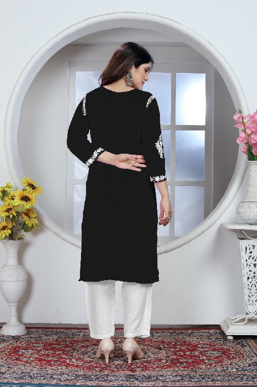 Rasili Nx Sui Dhaga Wholesale Chikankari Embroidery Kurti With Pant