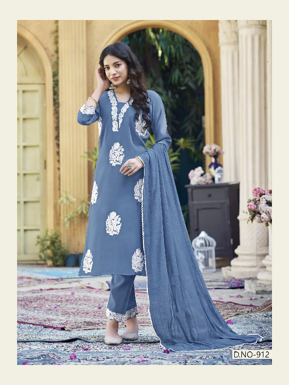 Karissa Erika Wholesale Heavy Pure Soft Muslin Kurti With Pant And Dupatta