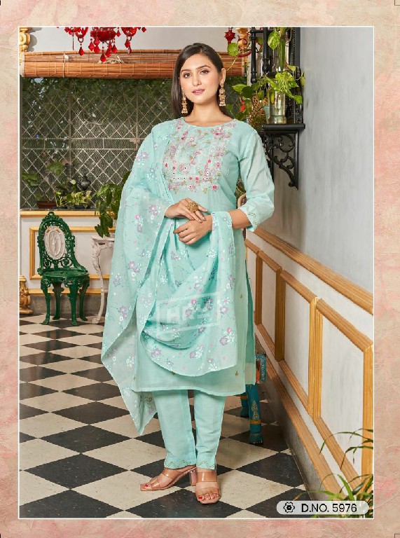 HRU India Lucknawi Suta Vol-4 Wholesale Cotton Malmal Kurti With Pant And Dupatta