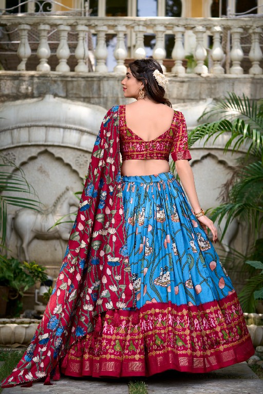 Aawiya Ishanya 1214 Colour Wholesale Navratri Special Lehengas Choli