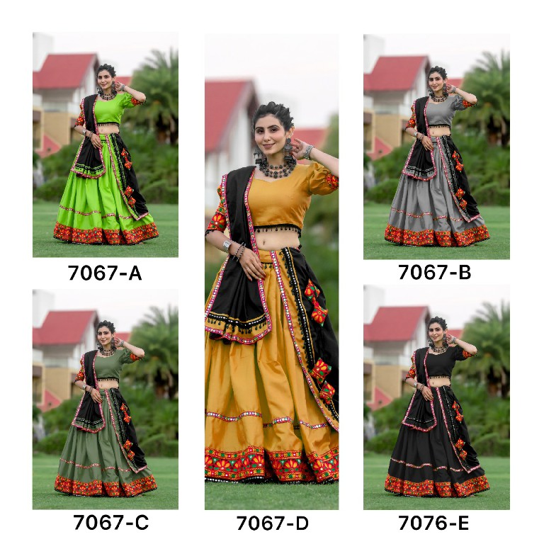 Aawiya 7067 Colour Wholesale Gamthi Work Chaniya Choli