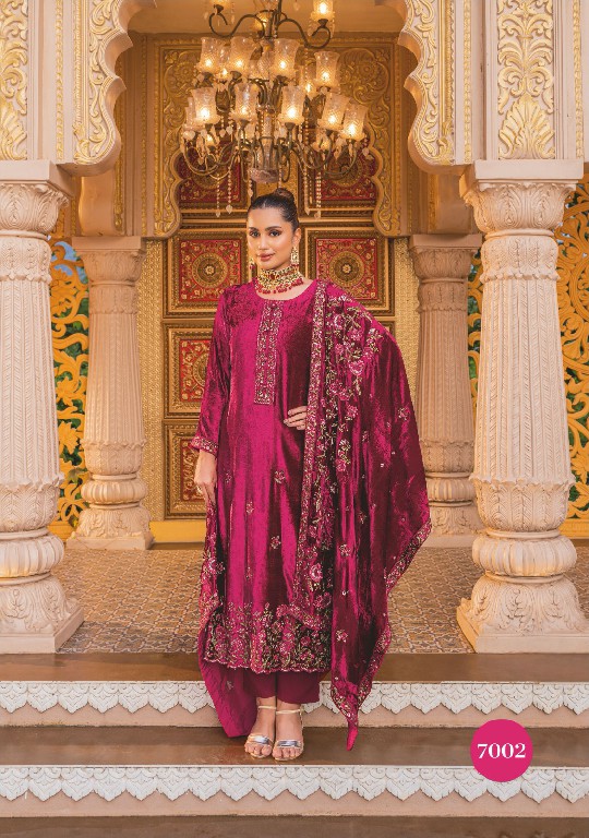 Glossy Simar Libas E Khaas Wholesale Pure VIscose Velvet Winter Salwar Suits