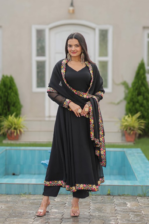 Banwery anishka embroidery georgette readymade combo gown with dupatta