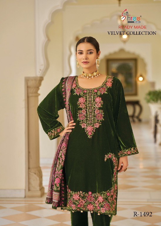 Shree Fabs R-1492 Wholesale Readymade Velvet Indian Pakistani Suits