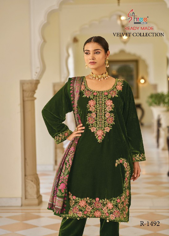 Shree Fabs R-1492 Wholesale Readymade Velvet Indian Pakistani Suits