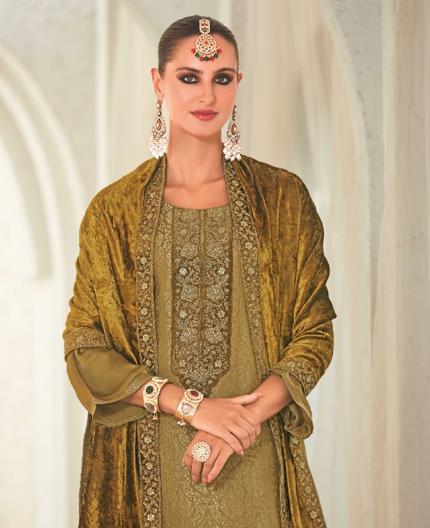 Ibiza Sadgi Wholesale Pure Gaji Silk With Neck Velvet Patch Winter Suits