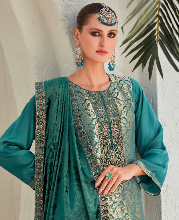 Ibiza Sadgi Wholesale Pure Gaji Silk With Neck Velvet Patch Winter Suits