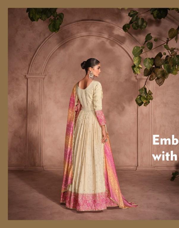 Sayuri Gunjan Wholesale Simar Viscose Jacquard Silk Gown With Dupatta