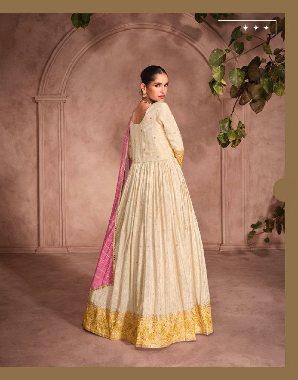 Sayuri Gunjan Wholesale Simar Viscose Jacquard Silk Gown With Dupatta