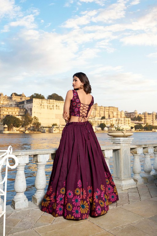 Dstyle Radiate Charm in Floral Printed Lehengas