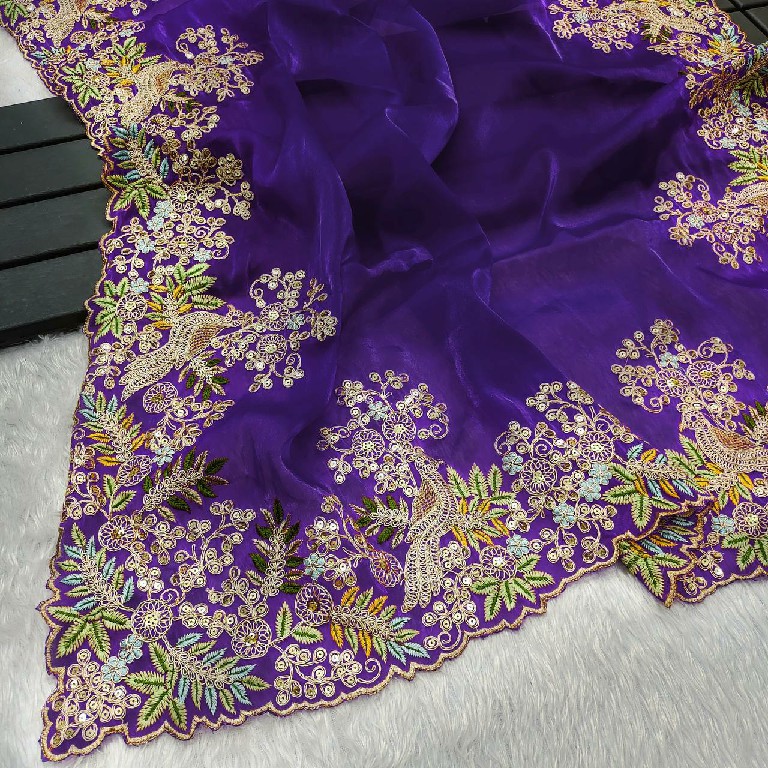 BT-1260 Wholesale Pure Soft Jimmy Choo Fabrics Designer Sarees