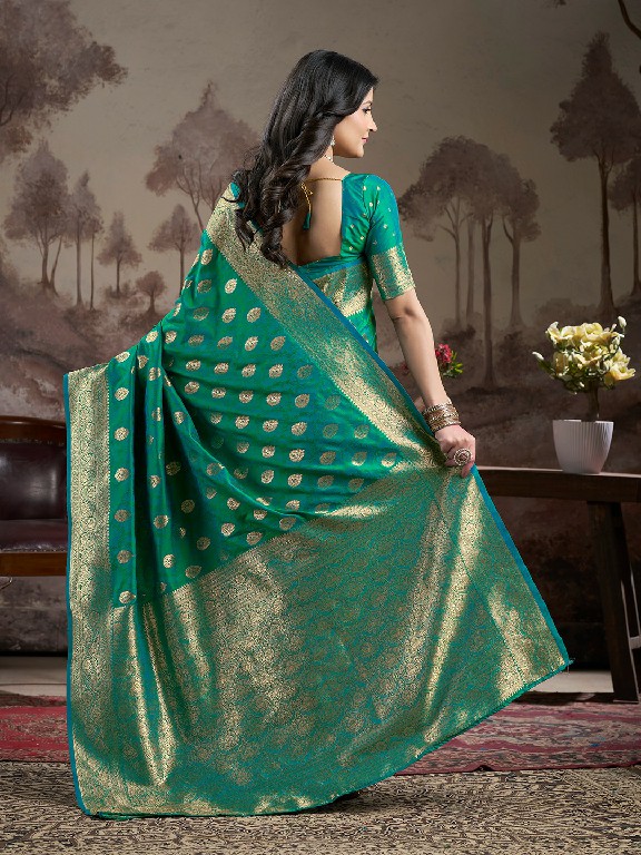 Fashion Berry Aachal Wholesale Soft Lichi Silk Festive Sarees