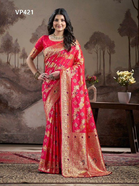 Fashion Berry Aachal Wholesale Soft Lichi Silk Festive Sarees