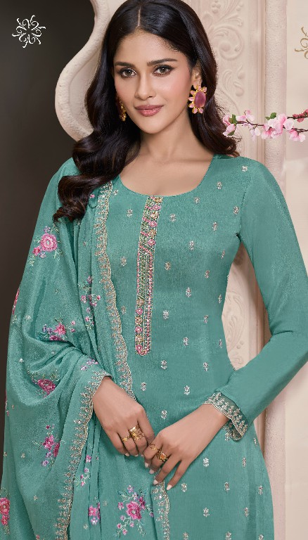 Vinay Kuleesh Zarkan Wholesale Embroidered Moongasilk With Hand Work Straight Suits