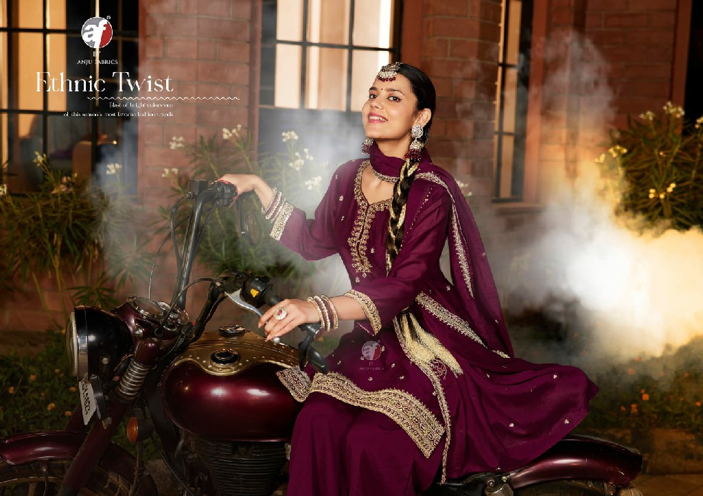Anju Sahiba Vol-7 Wholesale Short Kurti With Divider And Dupatta