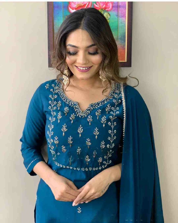 Tanisha Vol-18 Wholesale Viscose Fabrics Readymade 3 Piece Salwar Suits