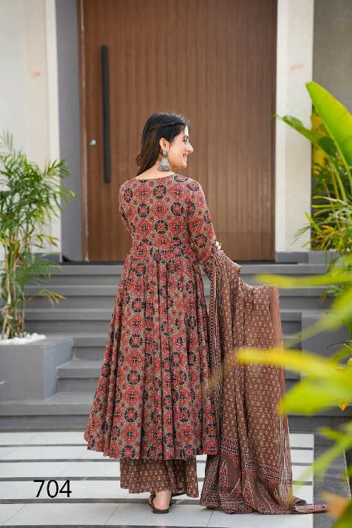Lucaya Clora Vol-7 Wholesale Designer 3pcs beautiful printed Kurti bottom with dupatta Collection