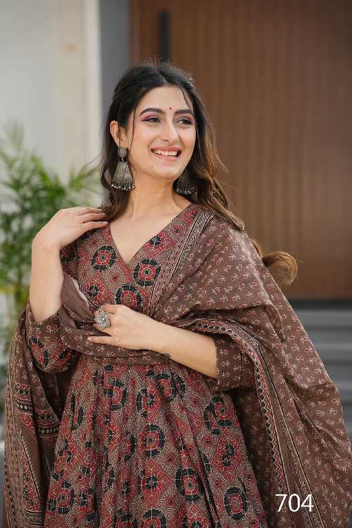 Lucaya Clora Vol-7 Wholesale Designer 3pcs beautiful printed Kurti bottom with dupatta Collection