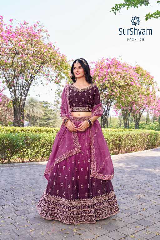 Surshyam Bhavnagar Wholesale Gold Crush Silk With Beats Work Lehengas
