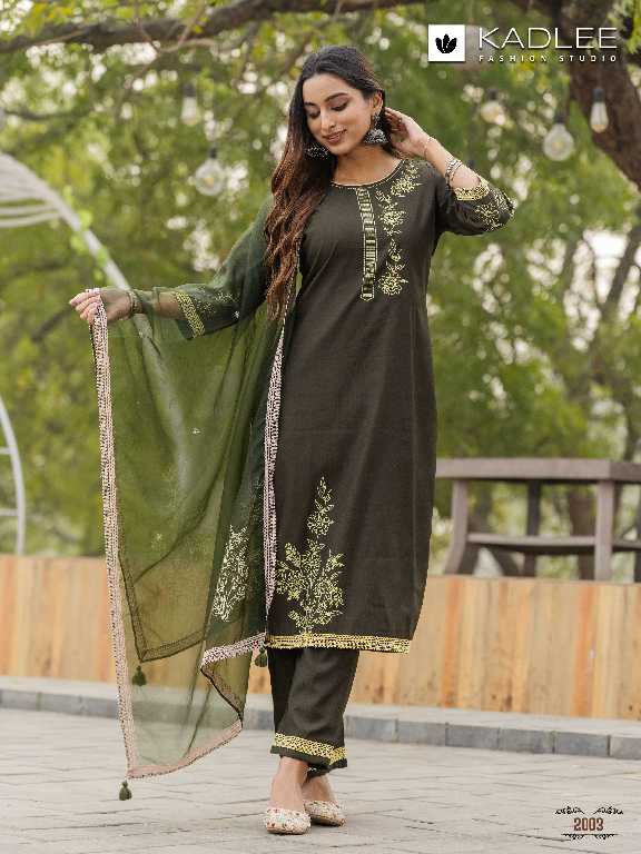 karwaa by kadlee viscose weaving fully stitch gorgeous salwar kameez