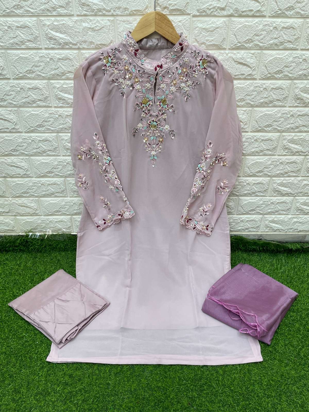 LAXURIA 1242 GEORGETTE PAKISTANI DESIGNER READYMADE SALWAR KAMEEZ