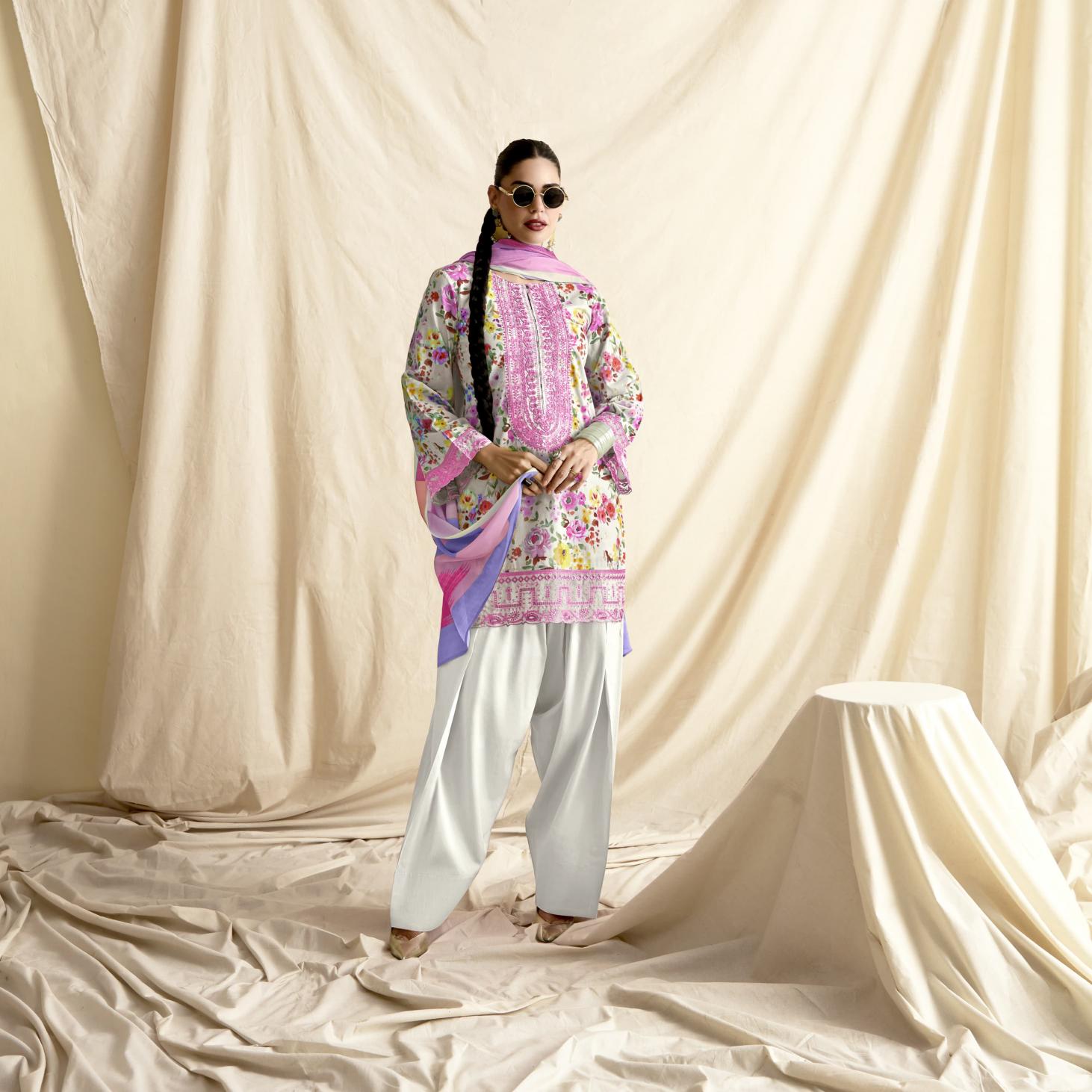 CANVAS VOL 18 BY SOHNI KIMORA LAWN GORGEOUS LOOK SALWAR KAMEEZ