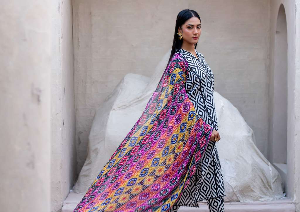 REGALIA IDENTIC WHOLESALE SEPARATES LAWN WITH BAMBER DUPATTA ORIGINAL PAKISATNI SUITS