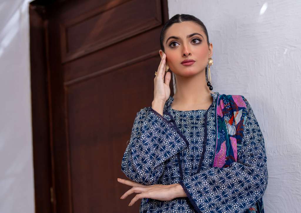 REGALIA IDENTIC WHOLESALE SEPARATES LAWN WITH BAMBER DUPATTA ORIGINAL PAKISATNI SUITS