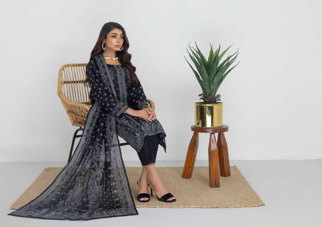 REGALIA SALINA BLACK AND WHITE CHAPTER 3 WHOLESALE LAWN ORIGINAL PAKISTANI SUITS