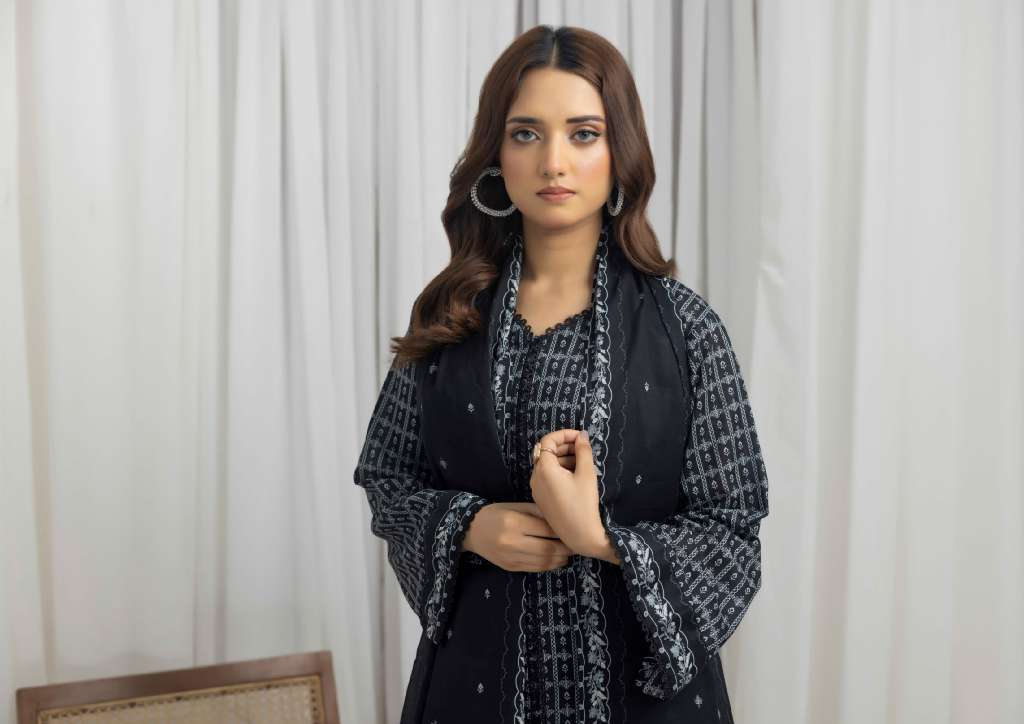 REGALIA SALINA BLACK AND WHITE CHAPTER 4 WHOLESALE LAWN ORIGINAL PAKISTANI SUITS