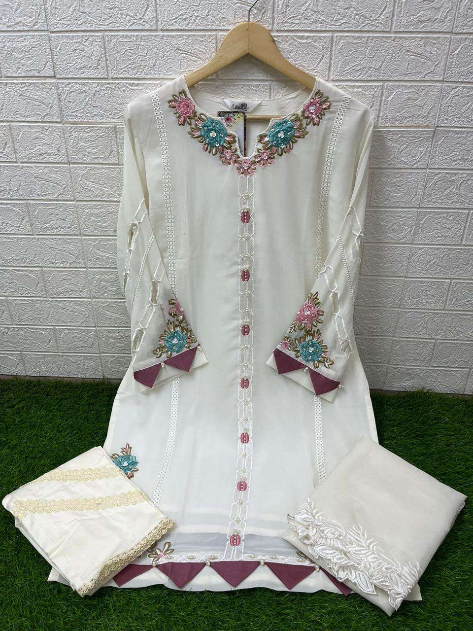 1450 BY LAXURIA READYMADE FOX FASHIONABLE DESIGN PAKISTANI KURTI PANT WITH DUPATTA