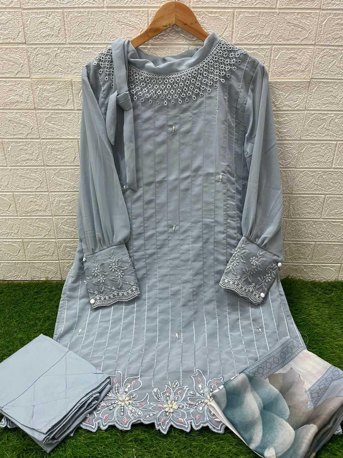 LAXURIA D.NO 1370 READYMADE BRAND NEW PAKISTANI TOP BOTTOM DUPATTA COLLECTION