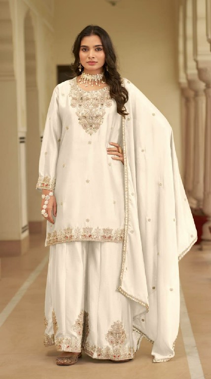 AMRUTVELA D.NO 528 WHOLESALE READYMADE AOR TEX CHINON PAKISTANI FUNCTION WEAR 3 PCS SUITS EXPORTER