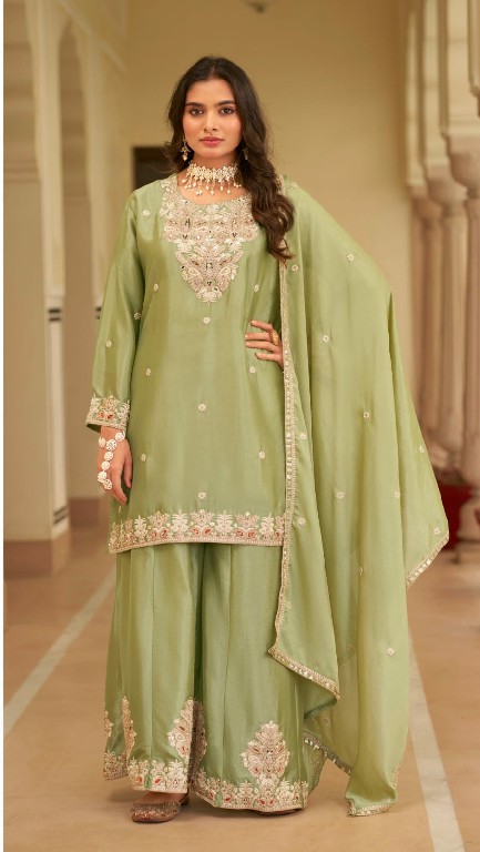 AMRUTVELA D.NO 528 WHOLESALE READYMADE AOR TEX CHINON PAKISTANI FUNCTION WEAR 3 PCS SUITS EXPORTER